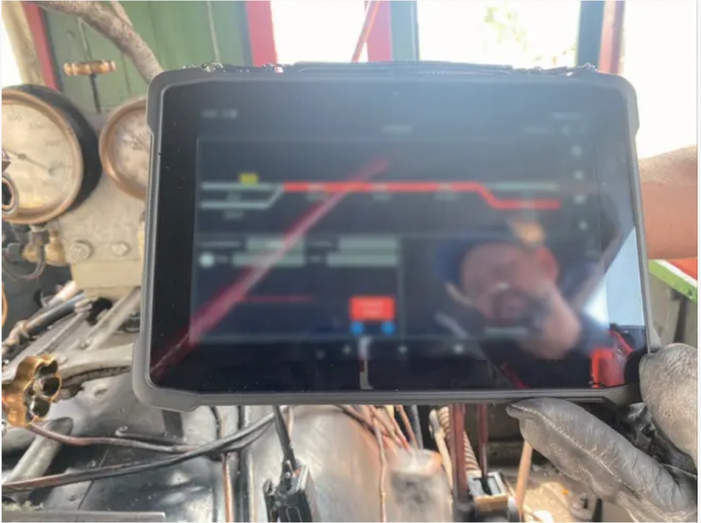 Enhanced Railway Safety with the Durable T11X Rugged Tablet PC